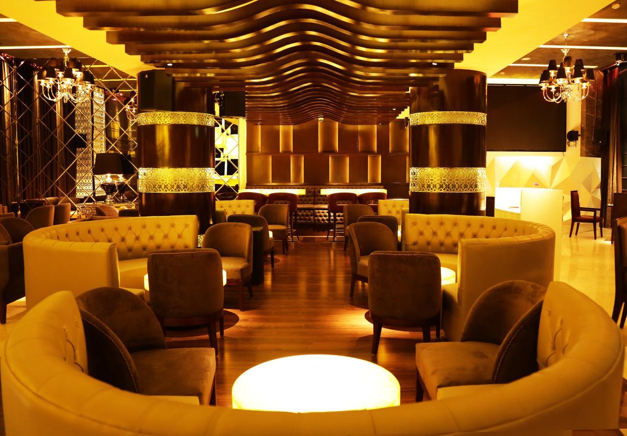 Inde Hotel Chattarpur ニューデリー エクステリア 写真