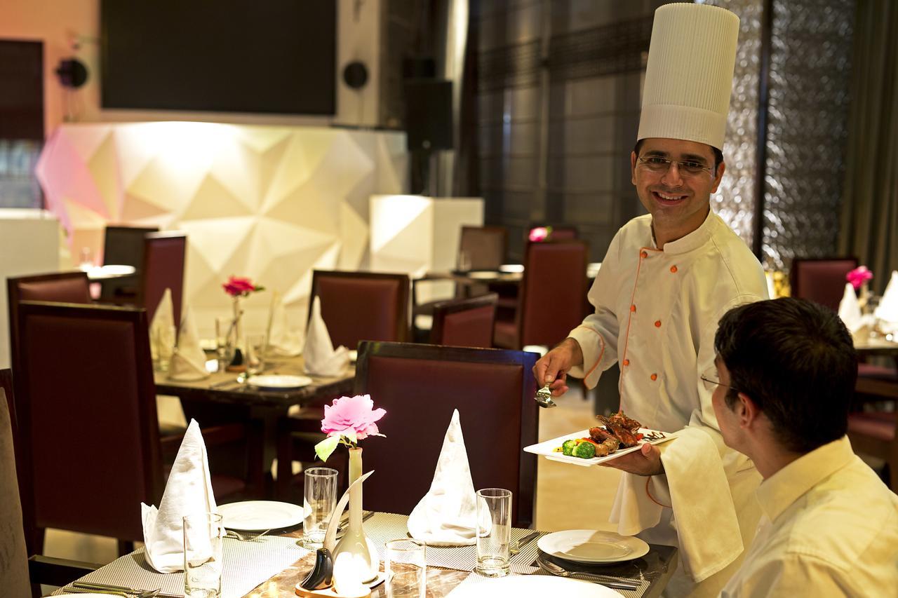 Inde Hotel Chattarpur ニューデリー エクステリア 写真