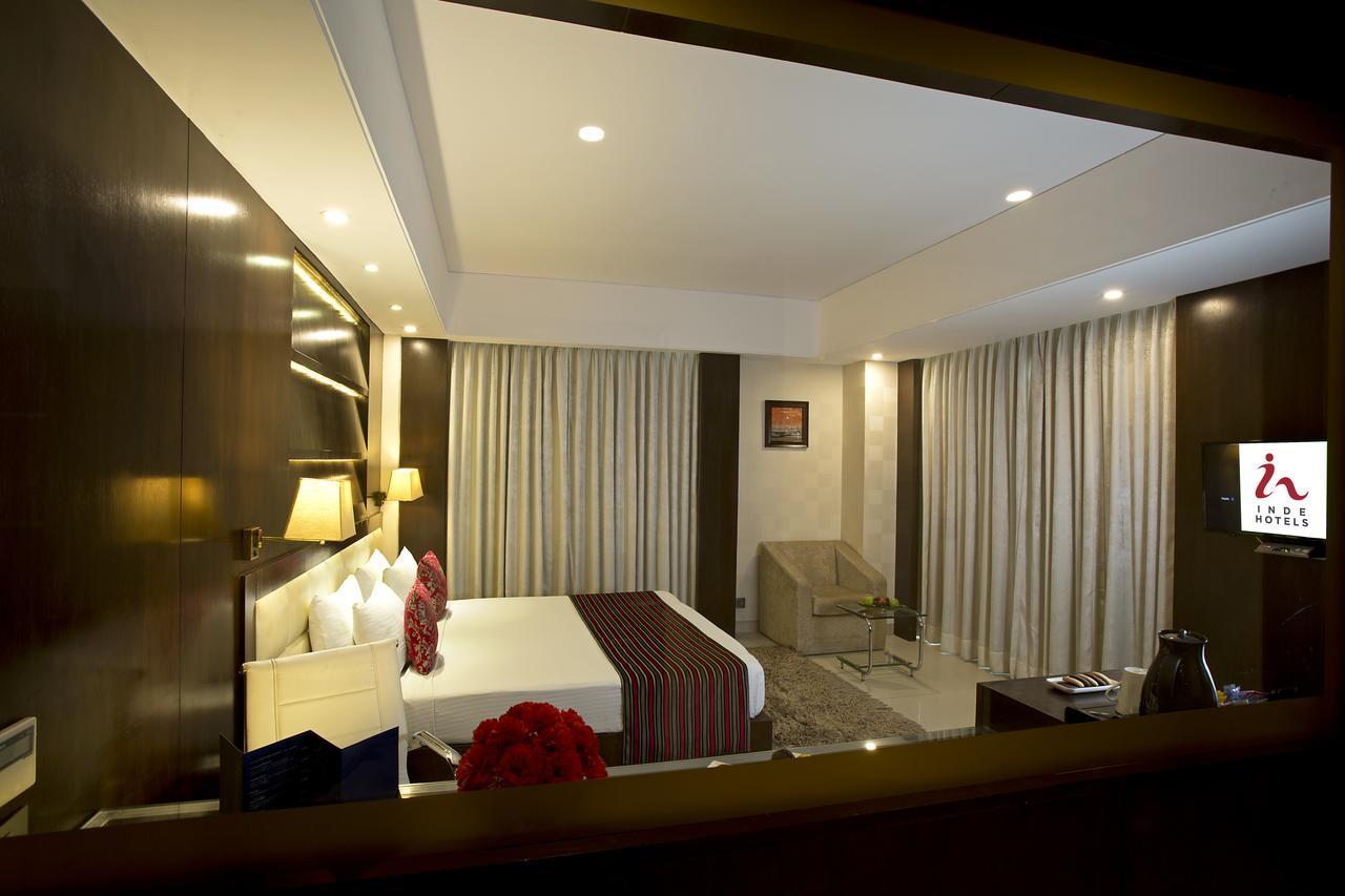 Inde Hotel Chattarpur ニューデリー エクステリア 写真